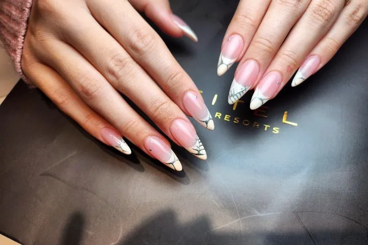 Nageldesign aus dem Studio Lavish Nails & Lashes